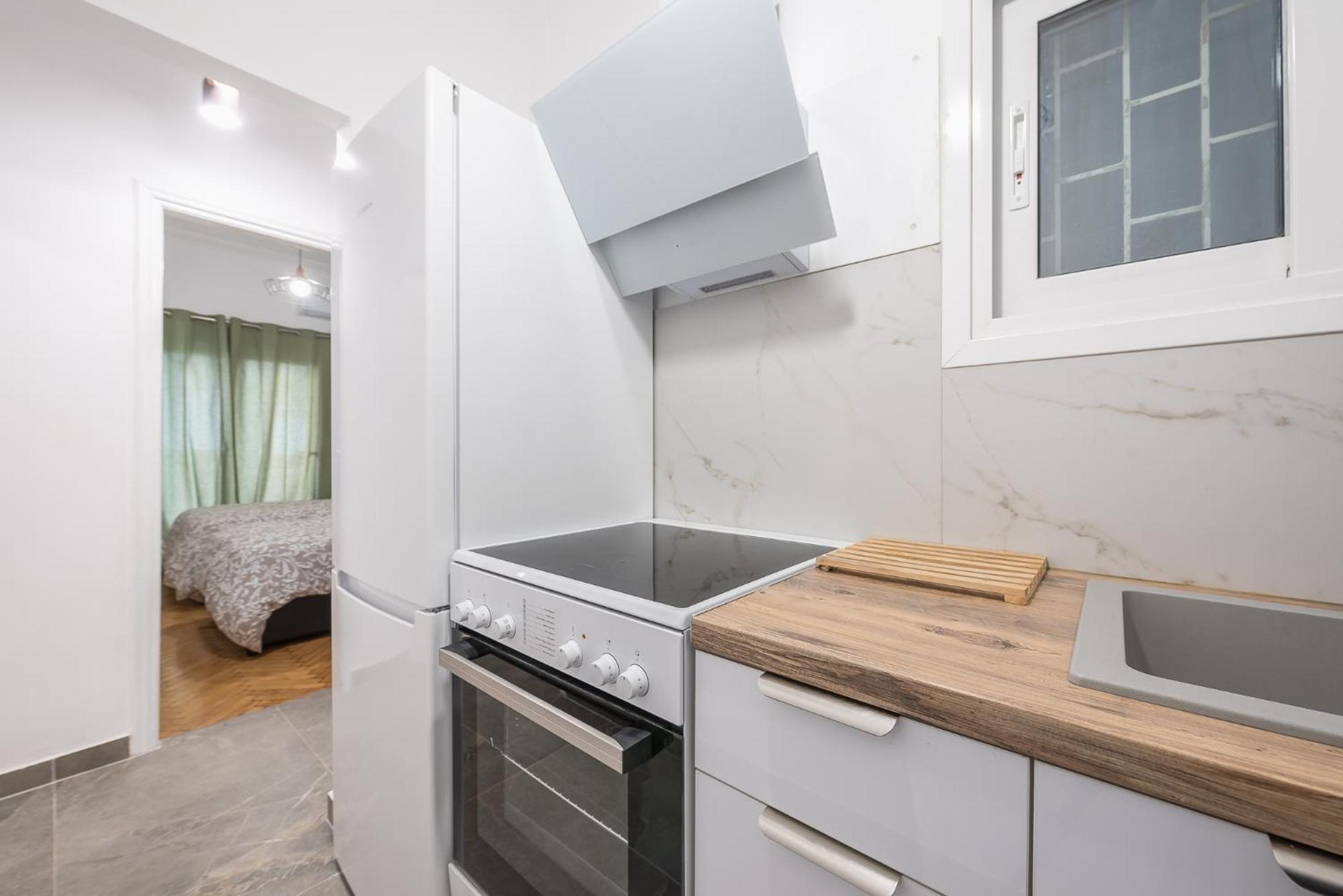 Stylish Luxury Apartment At Ampelokipi Metro Station Athen Eksteriør billede