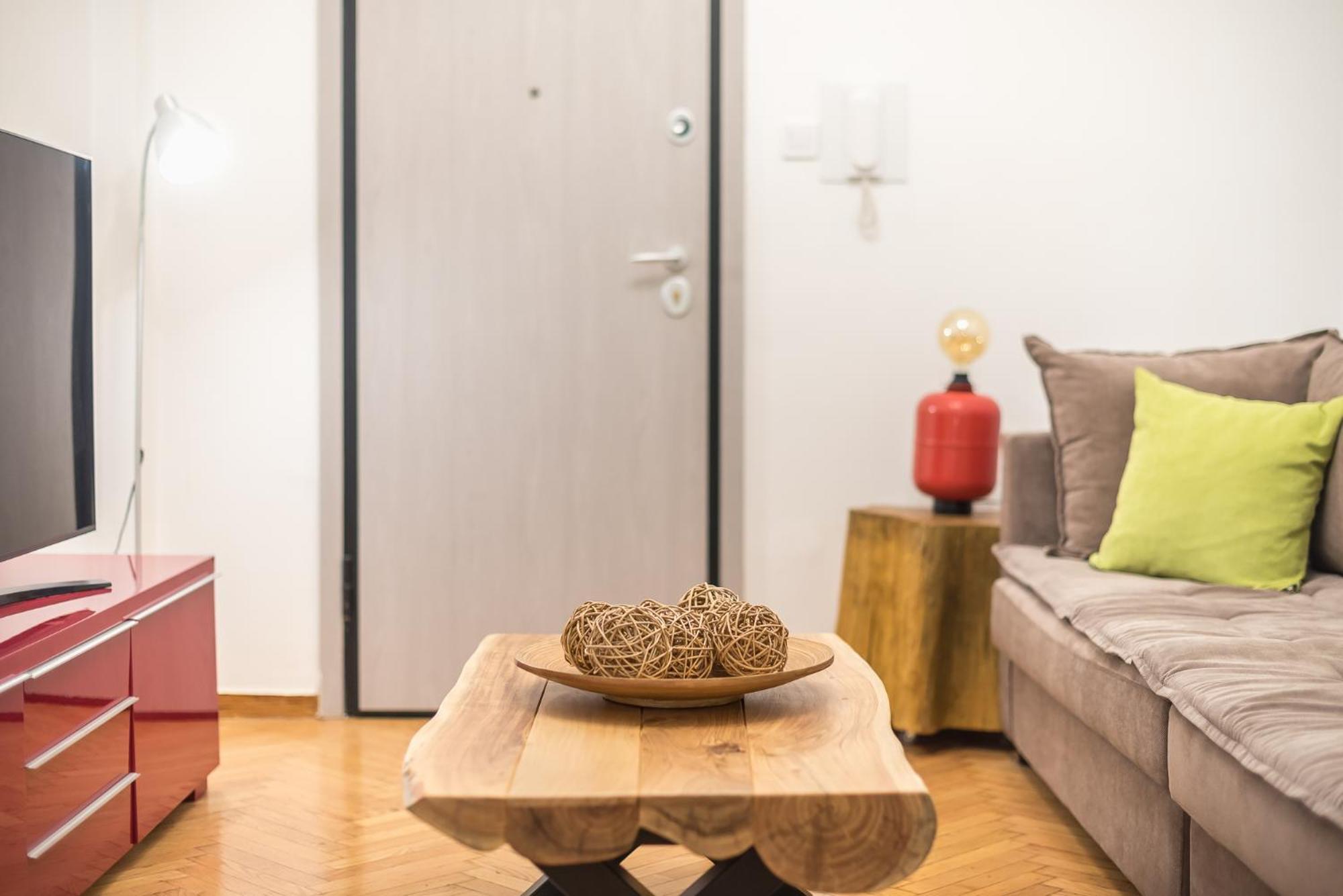 Stylish Luxury Apartment At Ampelokipi Metro Station Athen Eksteriør billede