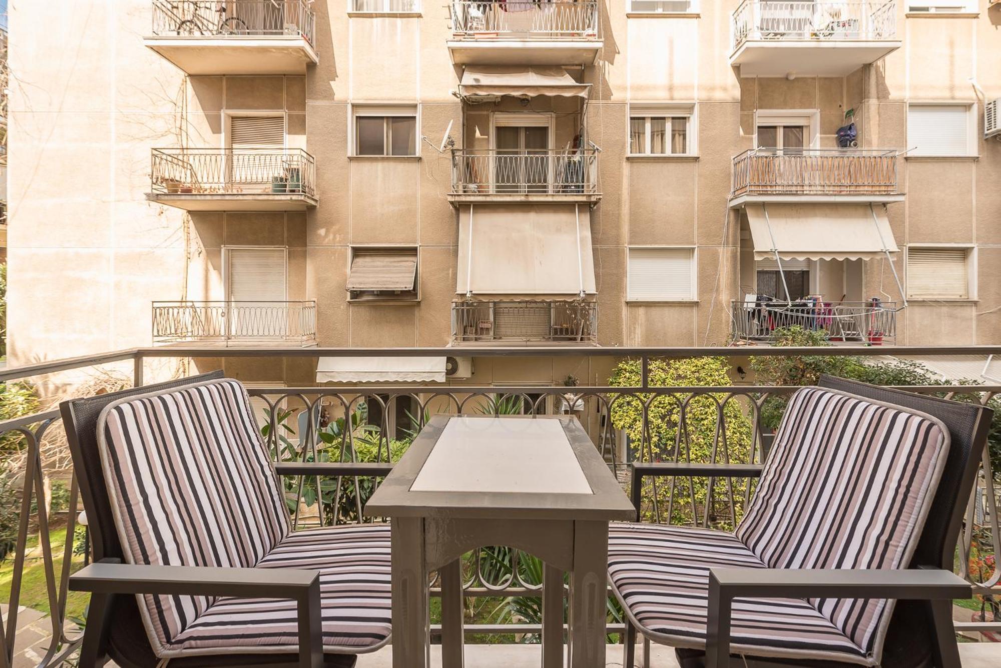 Stylish Luxury Apartment At Ampelokipi Metro Station Athen Eksteriør billede