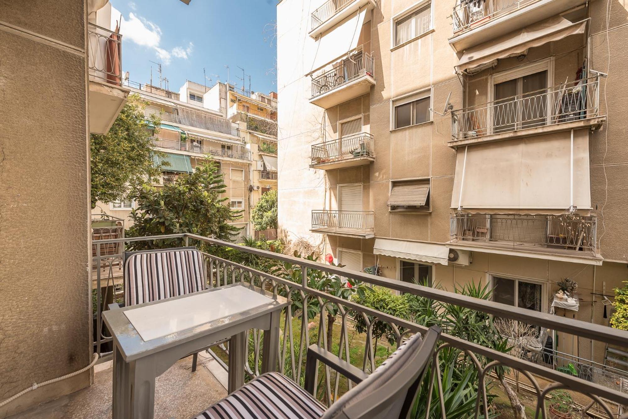Stylish Luxury Apartment At Ampelokipi Metro Station Athen Eksteriør billede